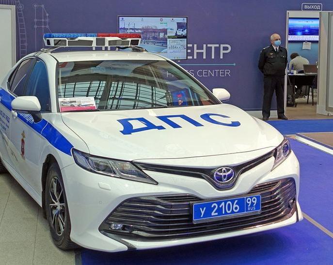 В России запатентовали современную интеллектуальную мигалку с 4 встроенными камерами: изменится ли после этого жизнь у автолюбителей?