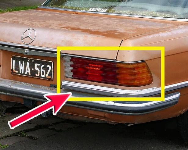 Зачем ставили ребристую оптику на старых легковых авто «Mercedes»: с чего всё началось и когда от неё отказались