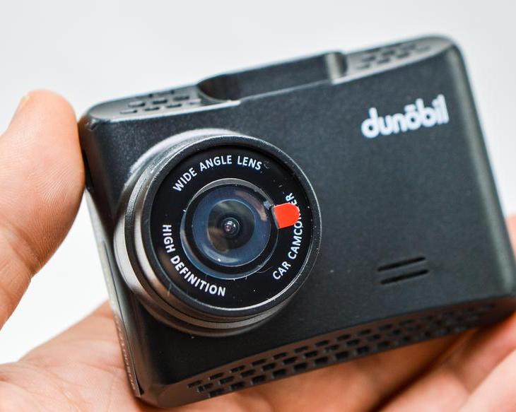 Обзор двухканального видеорегистратора Dunobil Honor Duo Magnet с магнитным креплением и разрешением Full HD