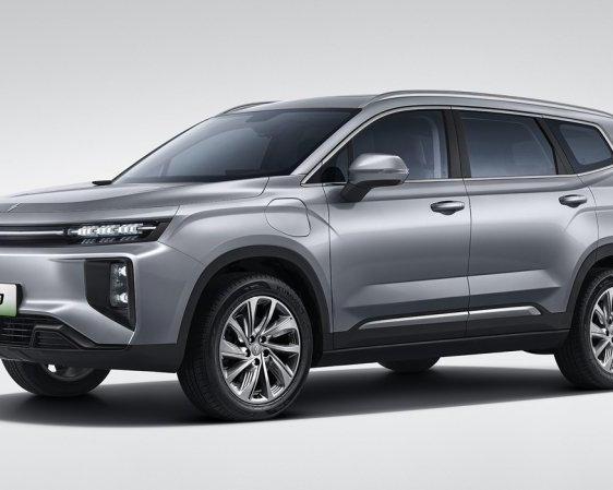 В Китае презентовали большой семейный электрокроссовер за $15 750